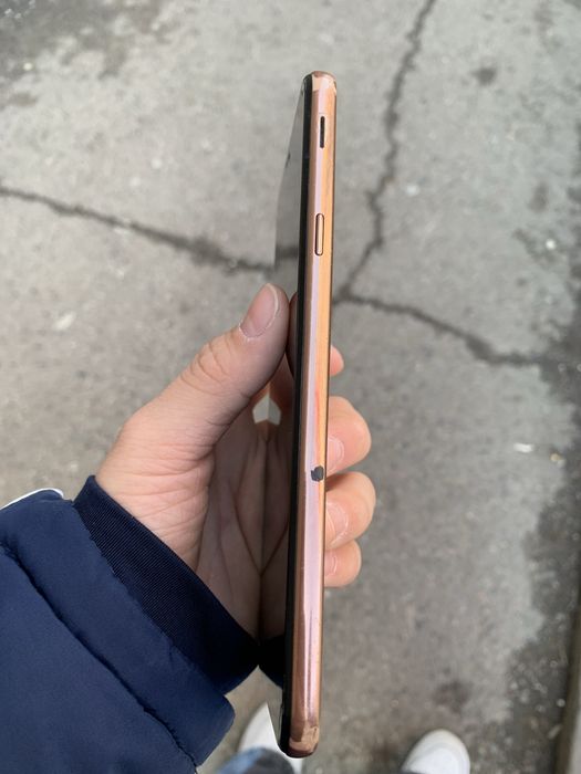 Продам samsung J4+