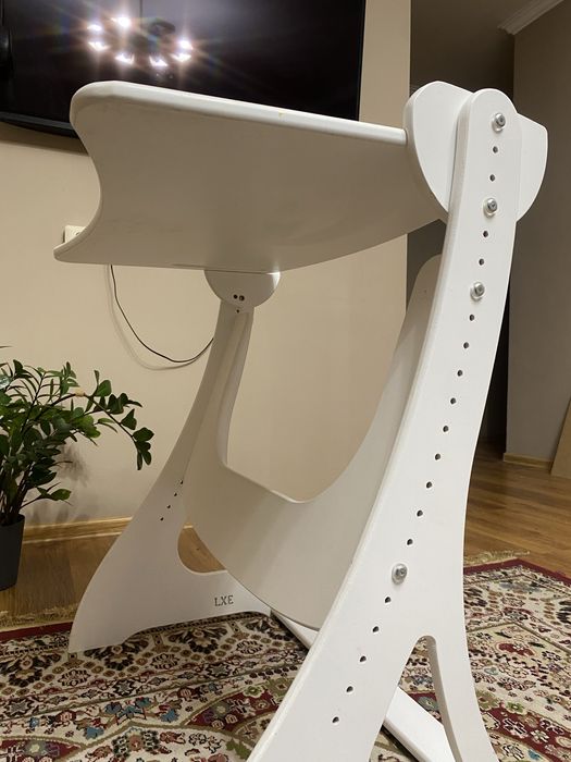 Детский стол для учебы и т.д