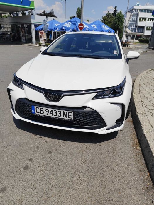 дава под наем тоyota corolla под - наем.