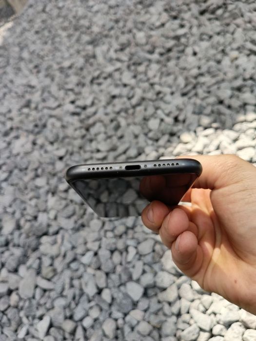 Продам iphone 11