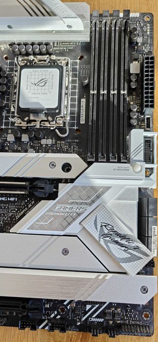 Дънна платка / Дъно ASUS Rog Strix Z690-A Gaming WiFi Mainboard