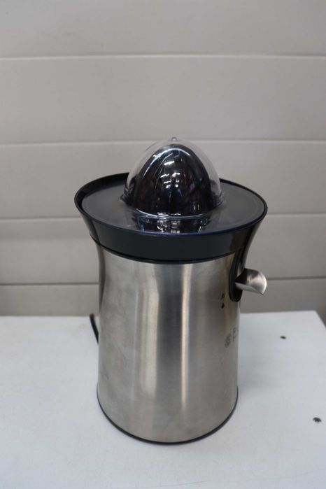 Преса за цитруси Russell Hobbs Classics, черна/сребрист
