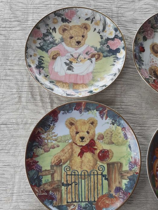 декоративни чинии 4 броя колекция