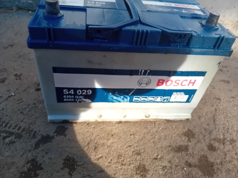 De vanzare are 95 ah