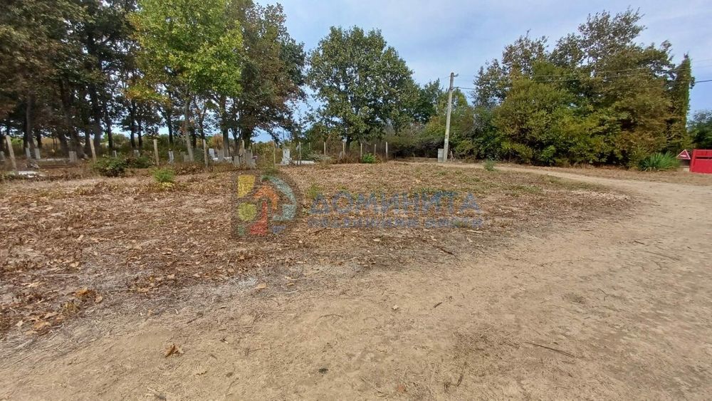 УПИ, 865 кв.м. с проект и Разрешение за строеж