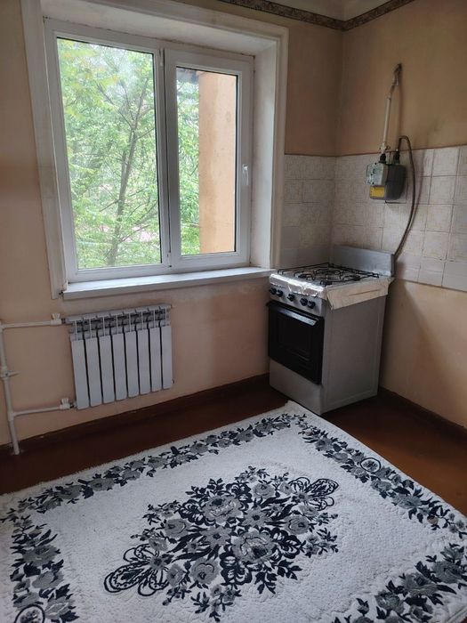 Аренда 1 ком квартира в 8 мкр 2 этаж