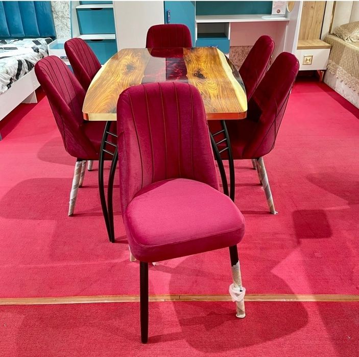 Стол стулья для кухни