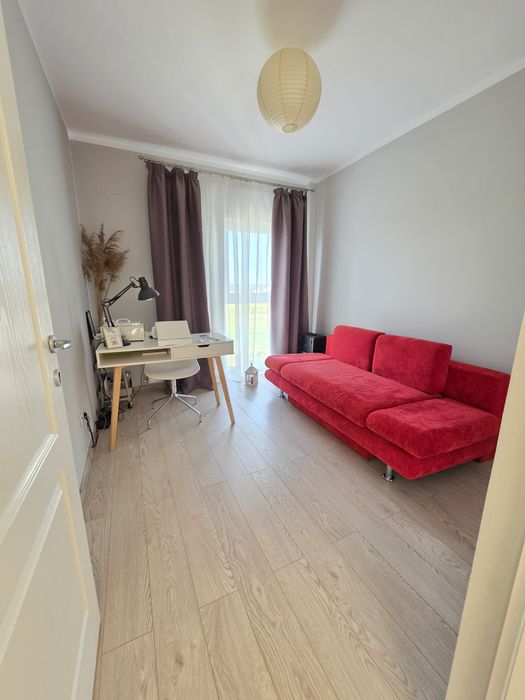Proprietar vând apartament – 3 camere.  LIving cu bucătărie open  + 2 dormitoare