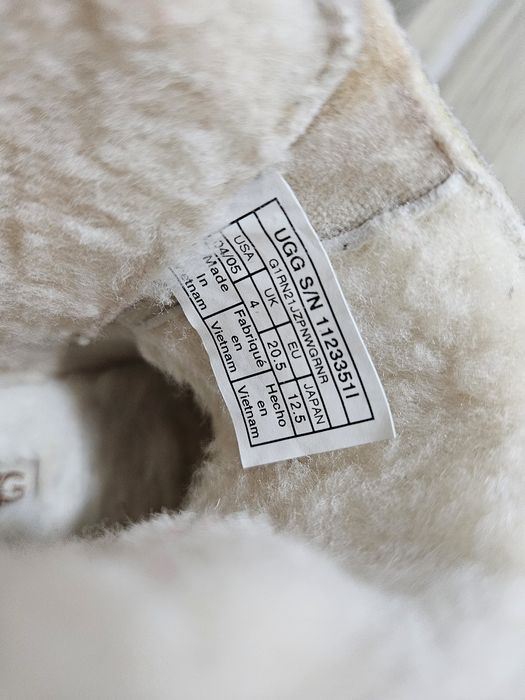 Ghete Ugg fetițe marime 20