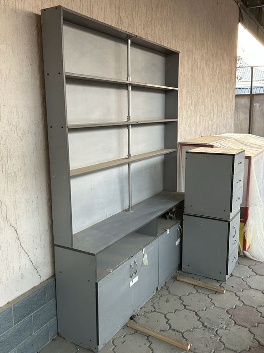 Ветрина деревянный