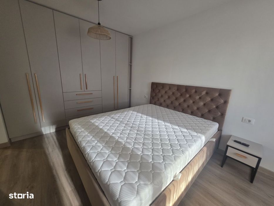 Inchiriez 3 camere cu terasa generoasa Urban Plaza