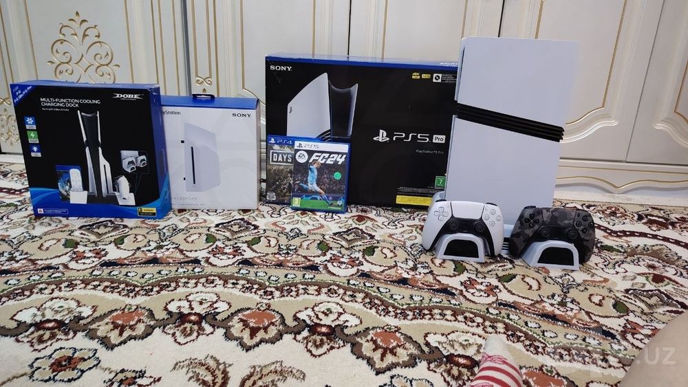 Playstation 5 pro дискаводим и док станция 2Tb состояние новый