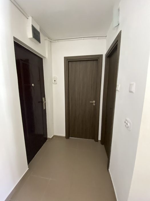 Inchiriez garsoniera zona micro IV