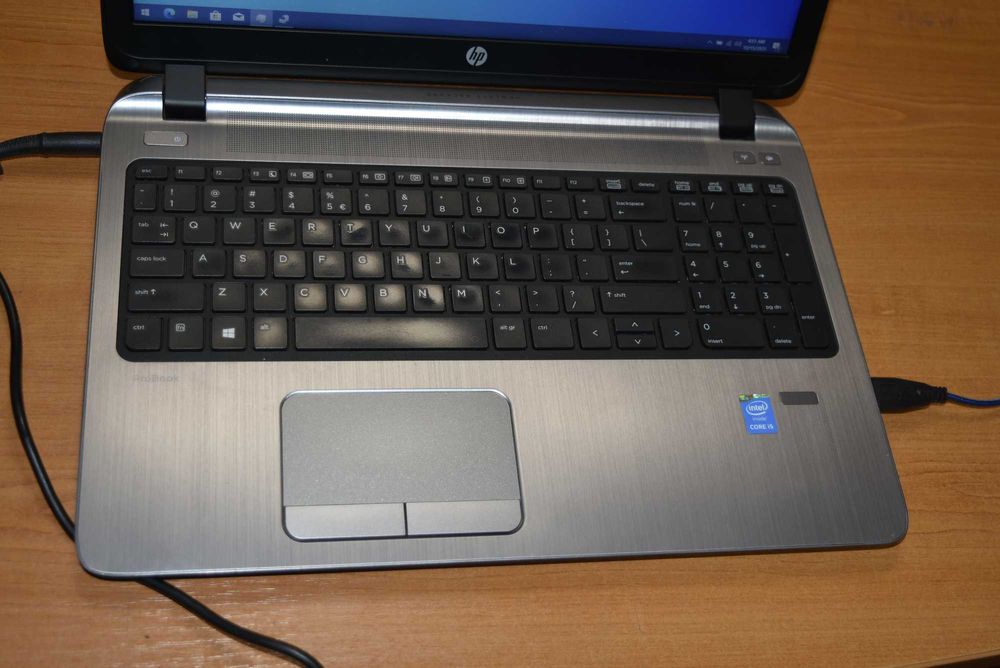 HP Probook 450 G2 I5 5200U AMD video card 8 GB RAM