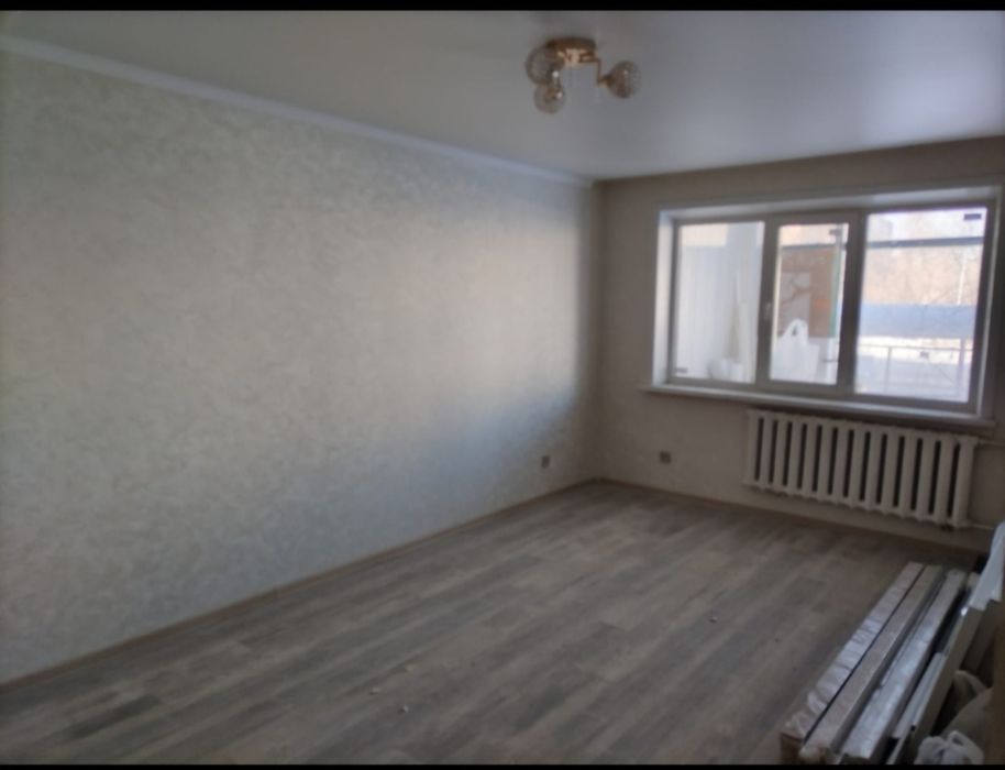 Продам квартиру  2-х комнатную