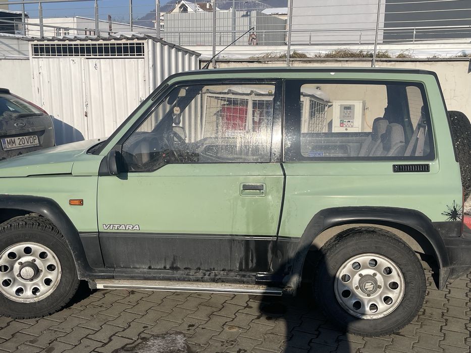 Vând Suzuki Vitara motor 1.6 8v benzina