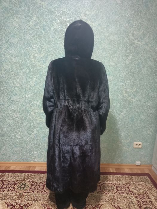 Продам новый норковую шубу