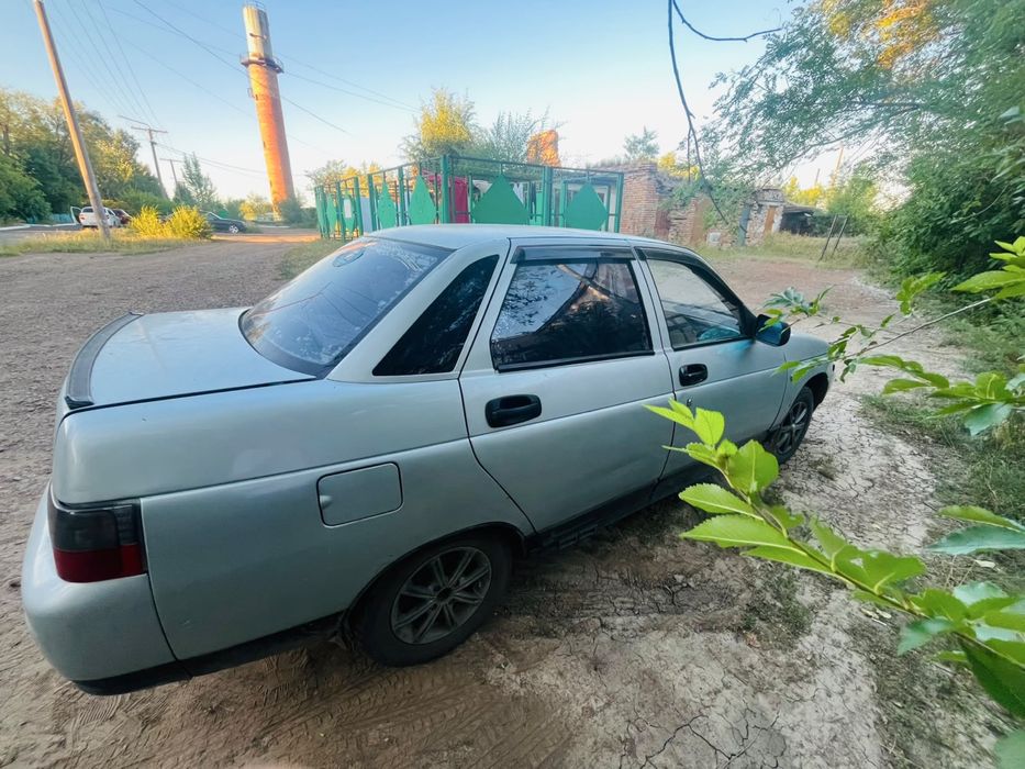 Продается машина ваз 2110