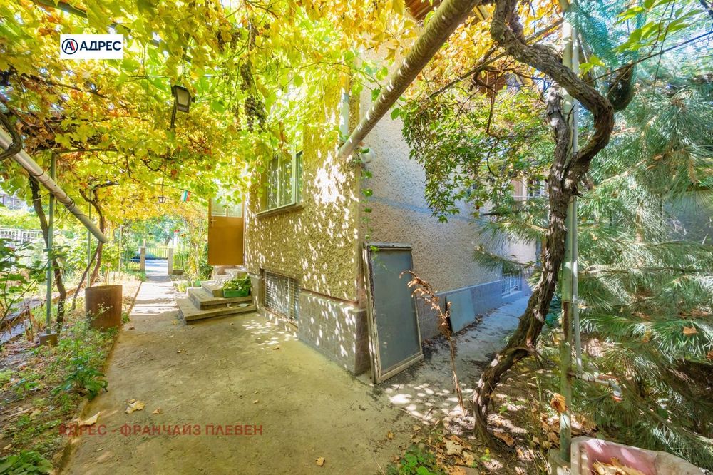 Продава се Къща в Плевен, Широк център - 80 кв.м за 2250 €/кв.м - Снимка #1