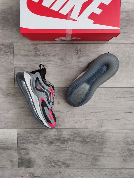 Nike Air Max 720 Zephyr