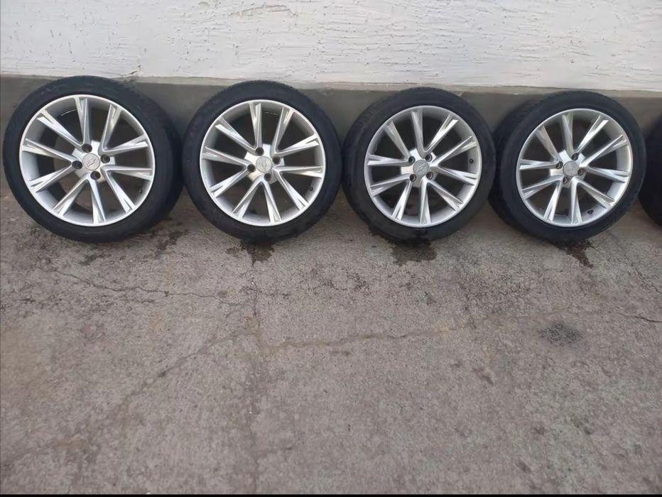 Продам диски с резиной 215/55/17 4*100