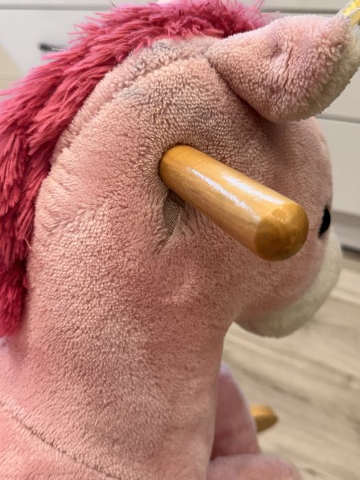 Люлеещо се конче