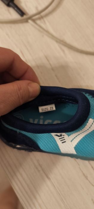 Продам аквашузы VICCO