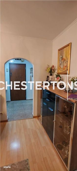 Apartament 2 camere, mobilat, utilat, bloc anvelopat, loc de parcare,