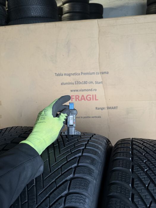 4 anvelope iarna 215/50/17 Pirelli 7.5-8.5 mm DOT 2020!