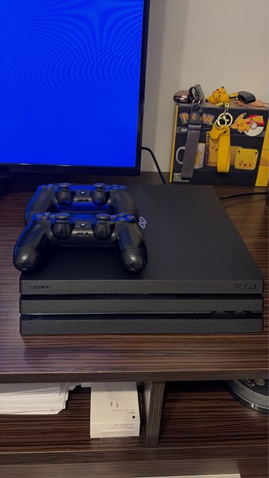 PS4 PRO 1TB 5 manete 40+ jocuri