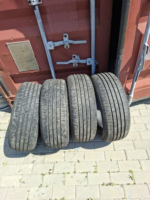 Шины 215/ 60 R16