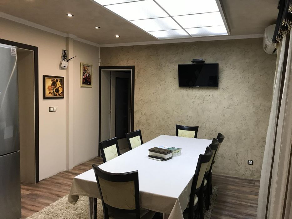 Продава се Къща в Мартен - 300 кв.м за 1067 €/кв.м - Снимка #8