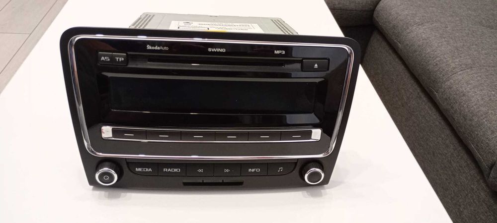 Skoda Superb II radio DELPHI GRO-633
