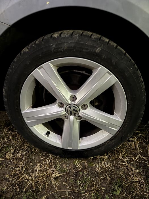 Dezmembrez passat b7