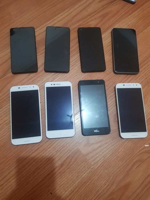 Lot 8 telefoane functionale modele mai vechi