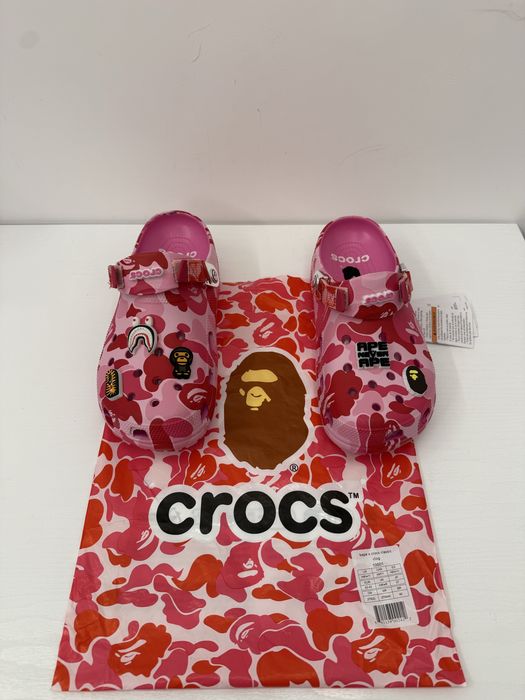 Crocs x Bape (Pink)