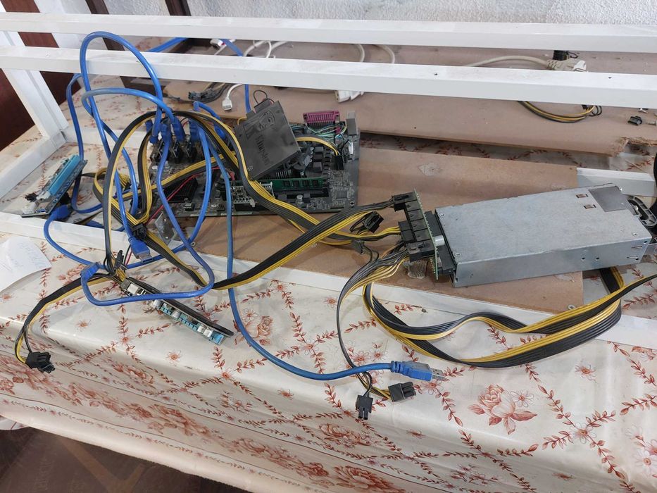 Дънна платка за компютър ASRock