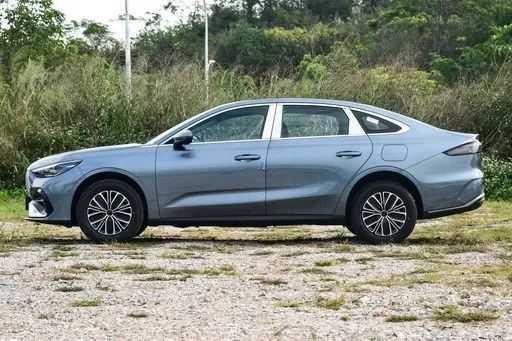 Geely Galaxy Starlight 6 Free edition