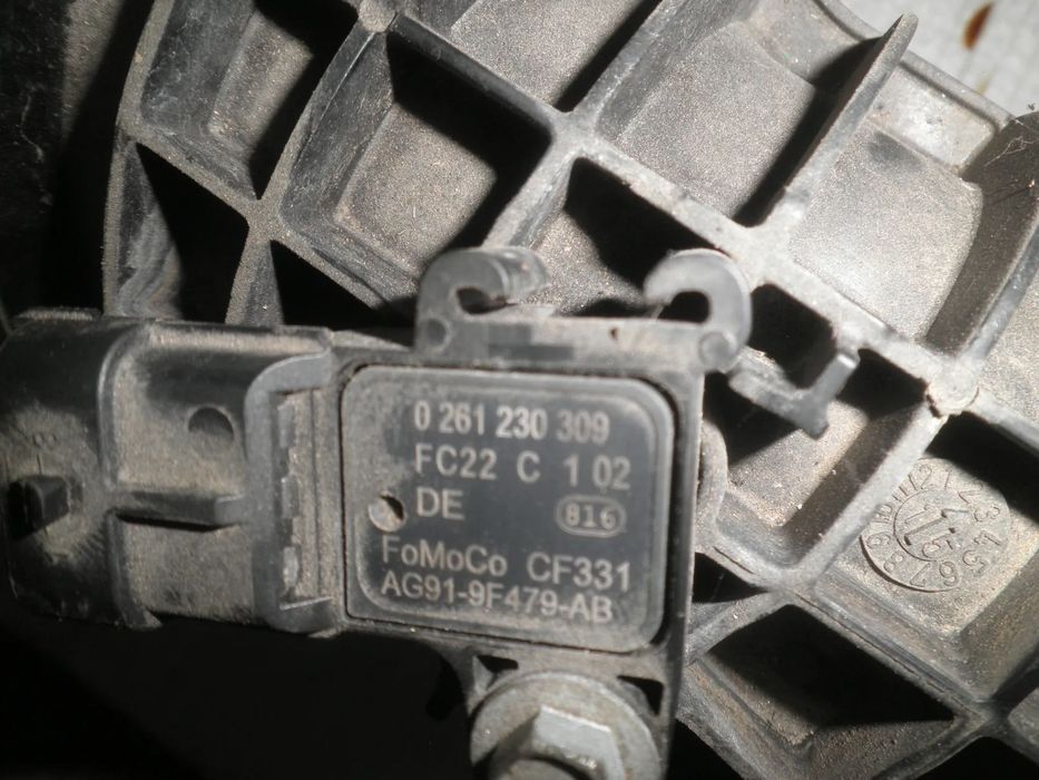 Galerie admisie cu senzor presiune Ford Ecosport, Focus 3, 1.0 Ecoboost 1047092S01 0261230309