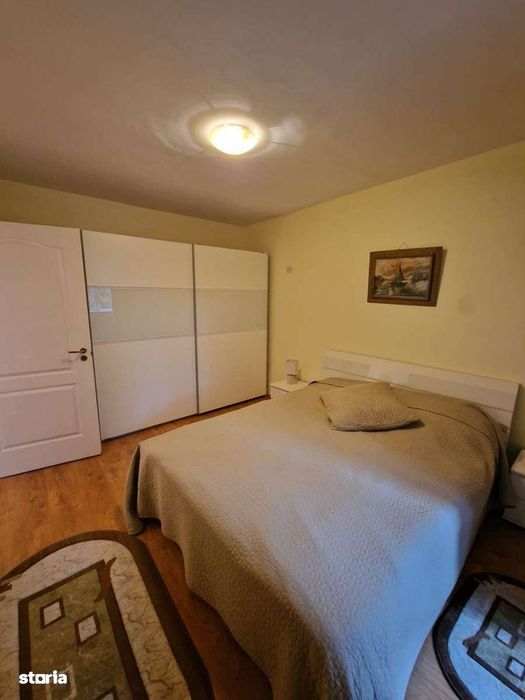 Ap 4 camere decomandat 72 mp 2 balcoane etaj 2 Calea Dumbrăvii/ Dioda