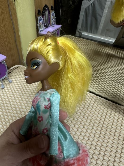 Продам куклу монстр хай!