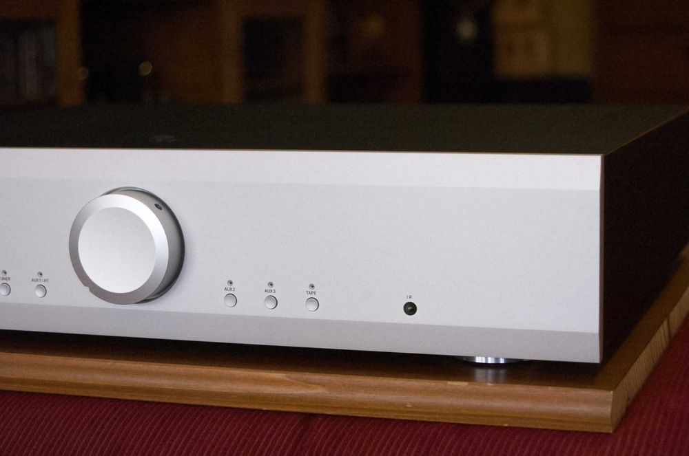 Усилвател Musical Fidelity M2si
