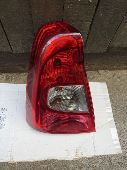 Vand stop stanga spate Dacia Logan Facelift 2008/2012