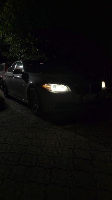 BMW M5 F10 528i 2015г