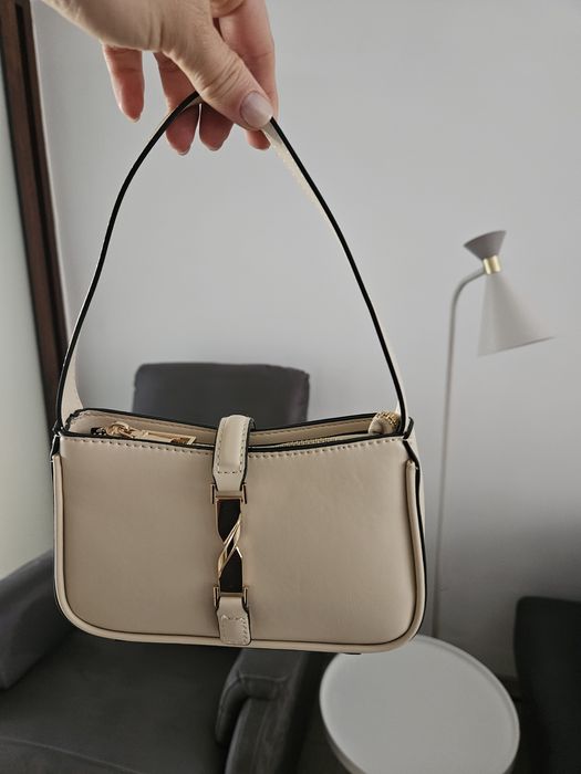 Малка коктейлна чанта Aldo.