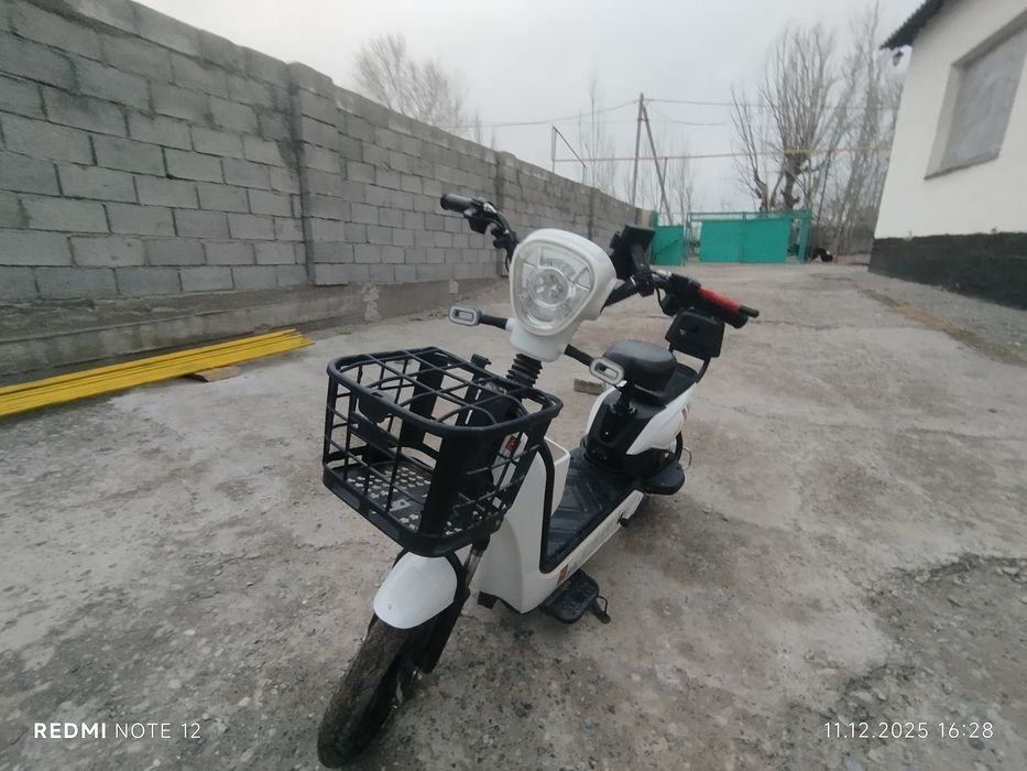 Скутер сатылады 40 к дәңгәлі берем