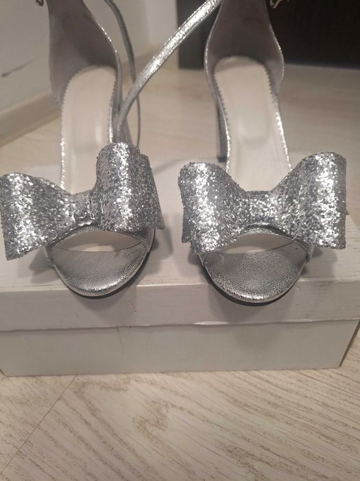 Încălțăminte dama mărimea 37.