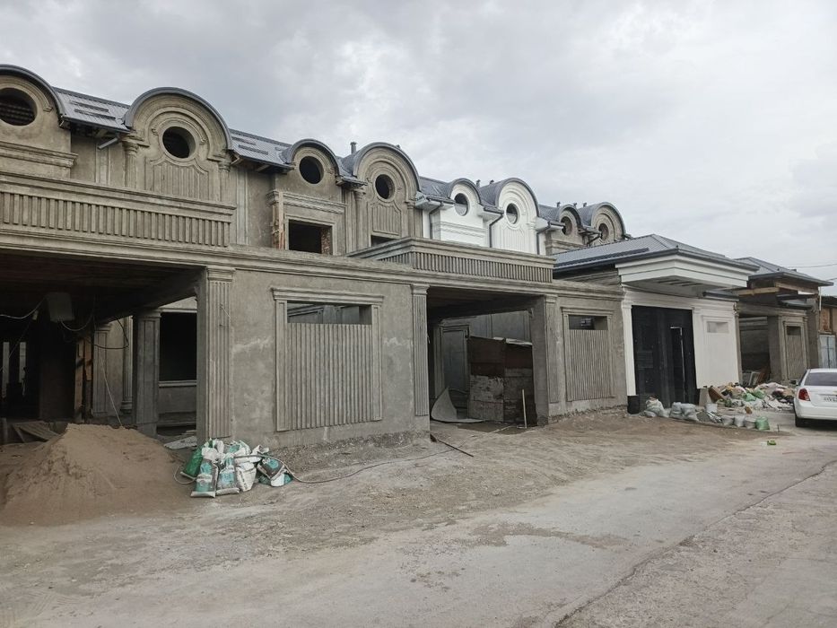 Srochna sotiladi 176.000$ 4 qavatli kotej