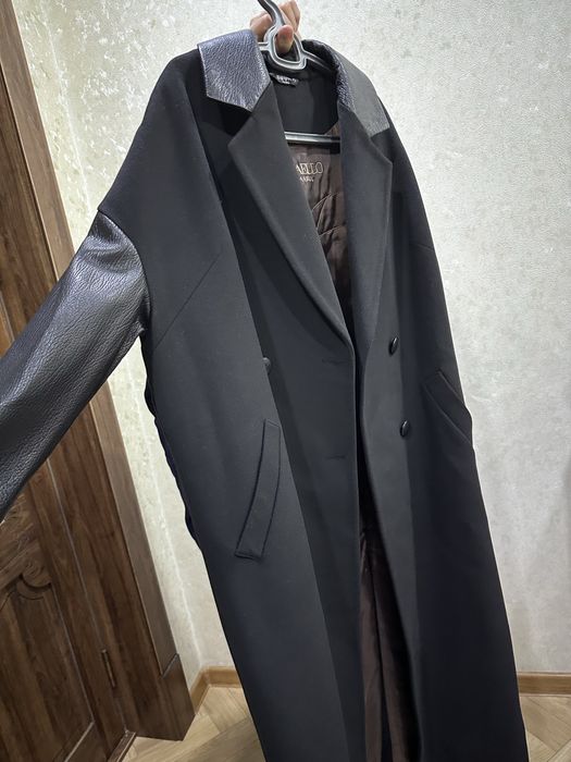 Palto yengi kiyilmagan razmer 42