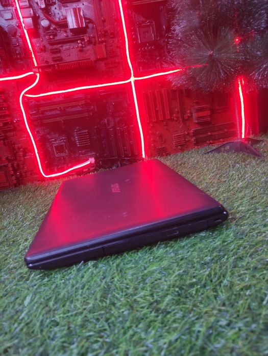 Продам ноутбук asus полностью рабочий